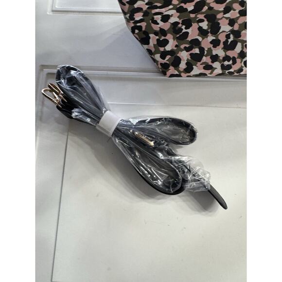 Trina Turk Tote Bag Purse Leopard Print Detachable Strap Vegan Leather NWT $148 - Picture 7 of 9